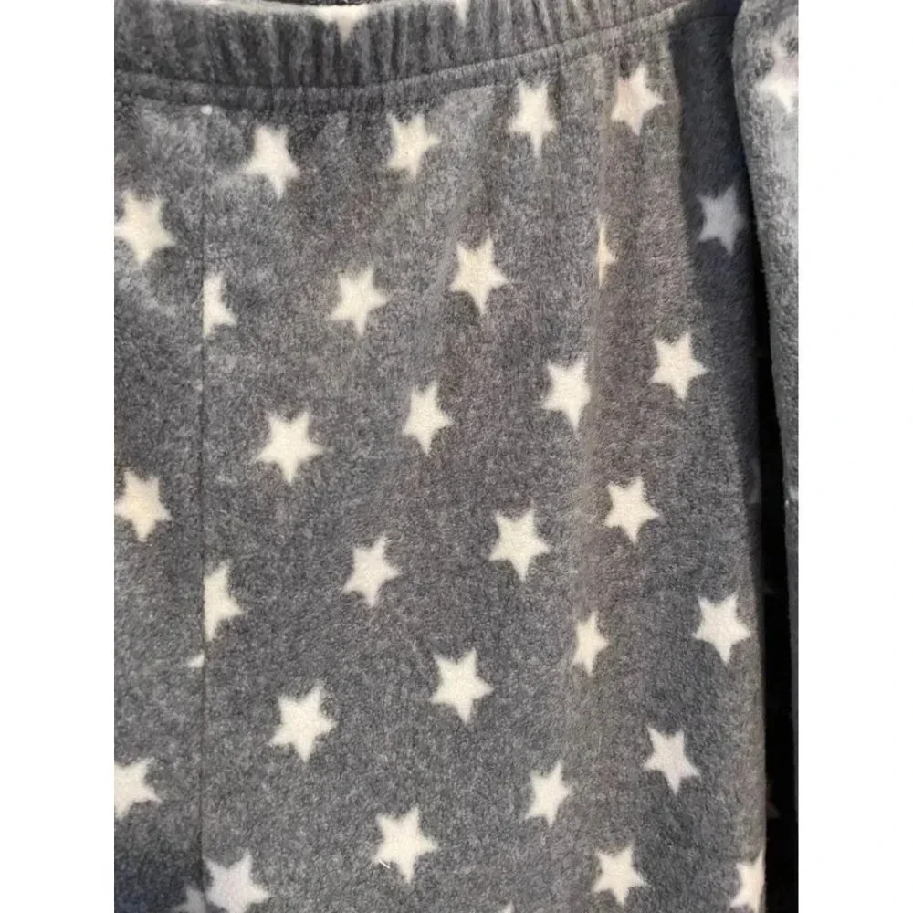 Women’s size Medium Gray & White Stars Fleece Pajama Pants